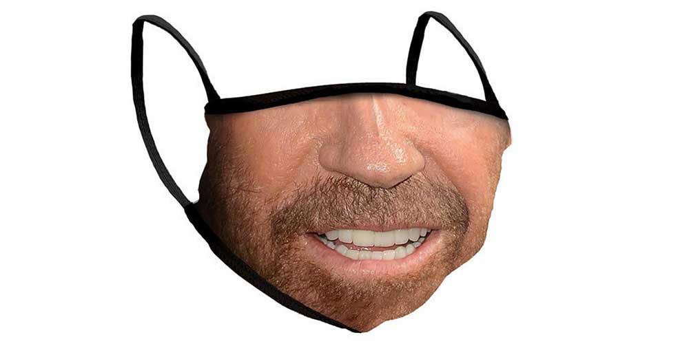 La mascherina di Chuck Norris? FANTASTICA!